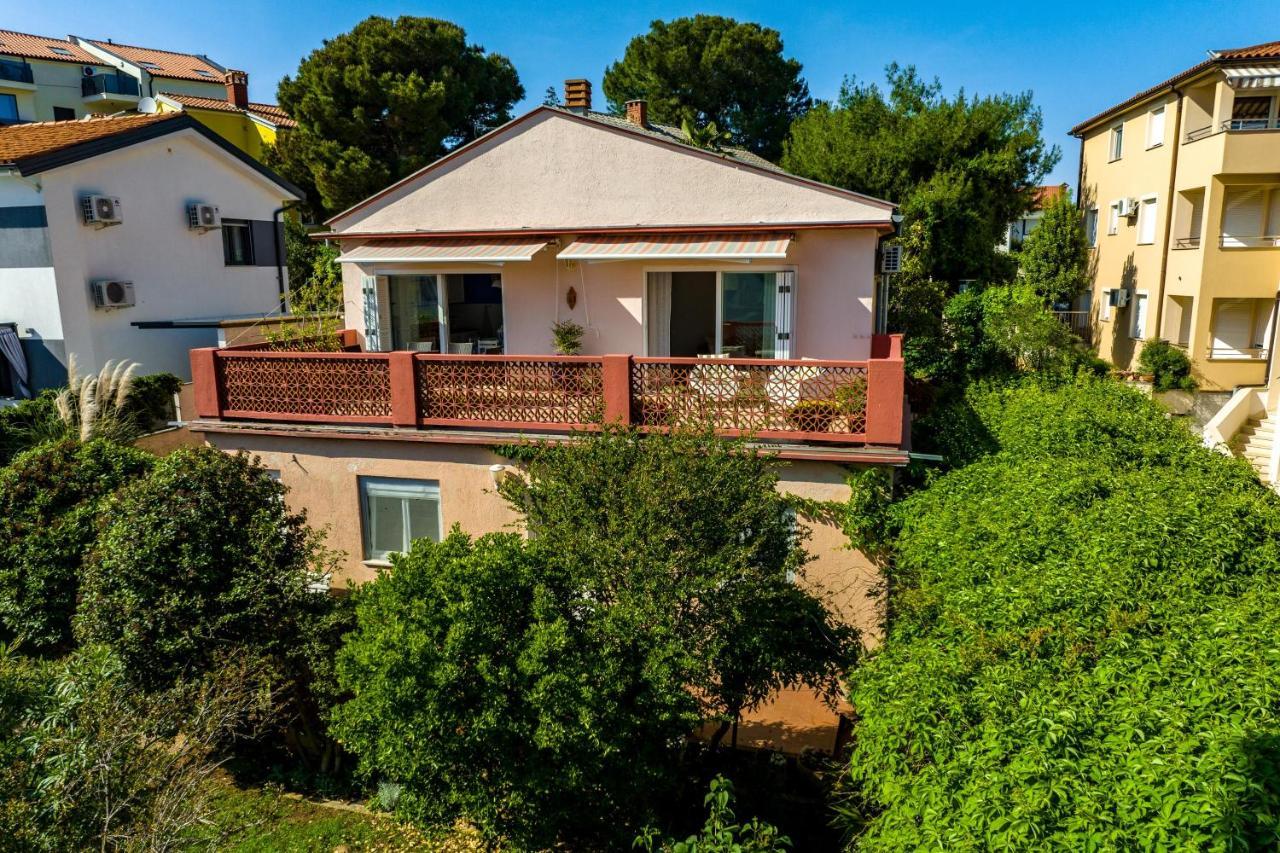 Apartment Axelle 50 Meters To The Beach Banjole Exterior photo